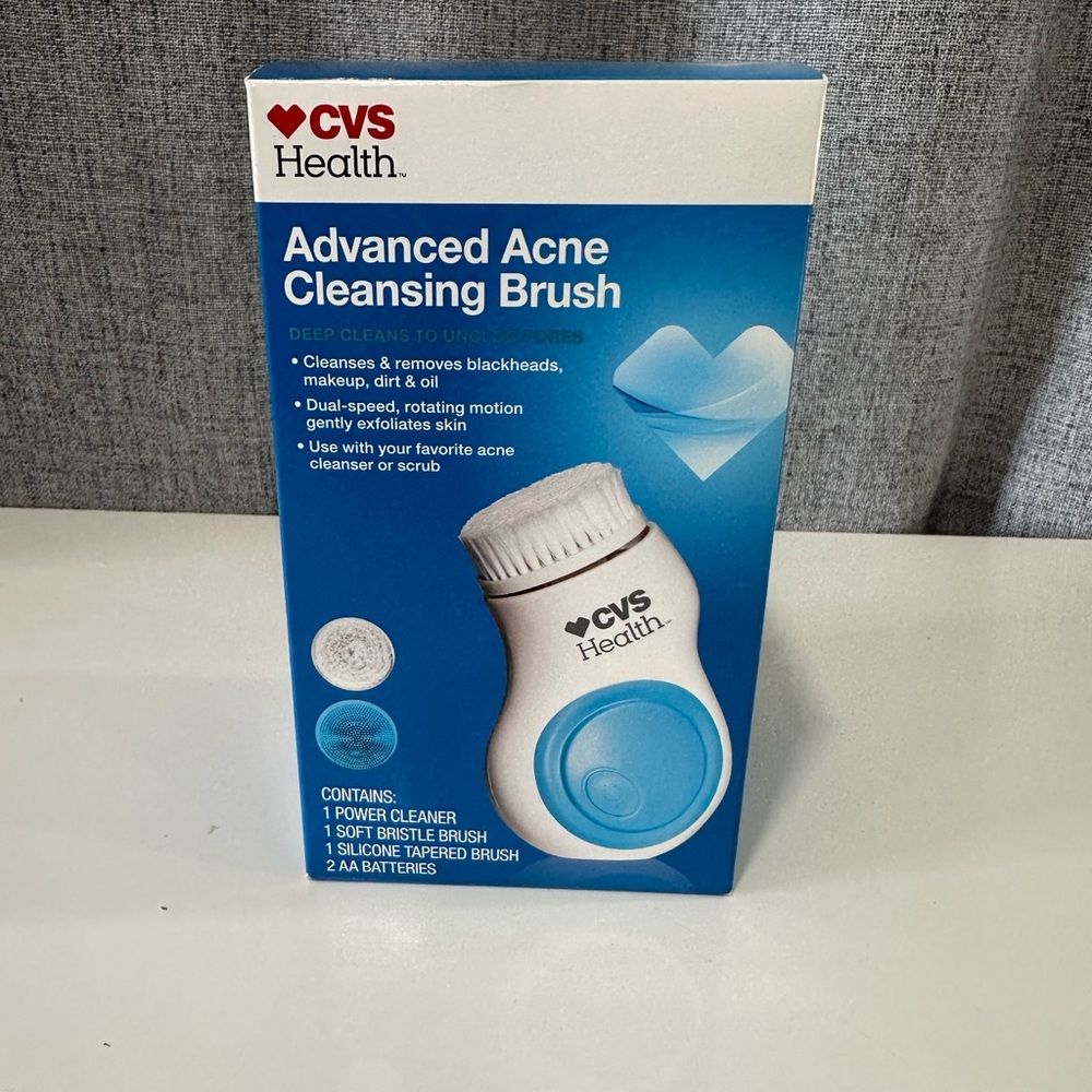 CVS Health advanced cleansing brush. Deep cleans to unclog pores. NWT.